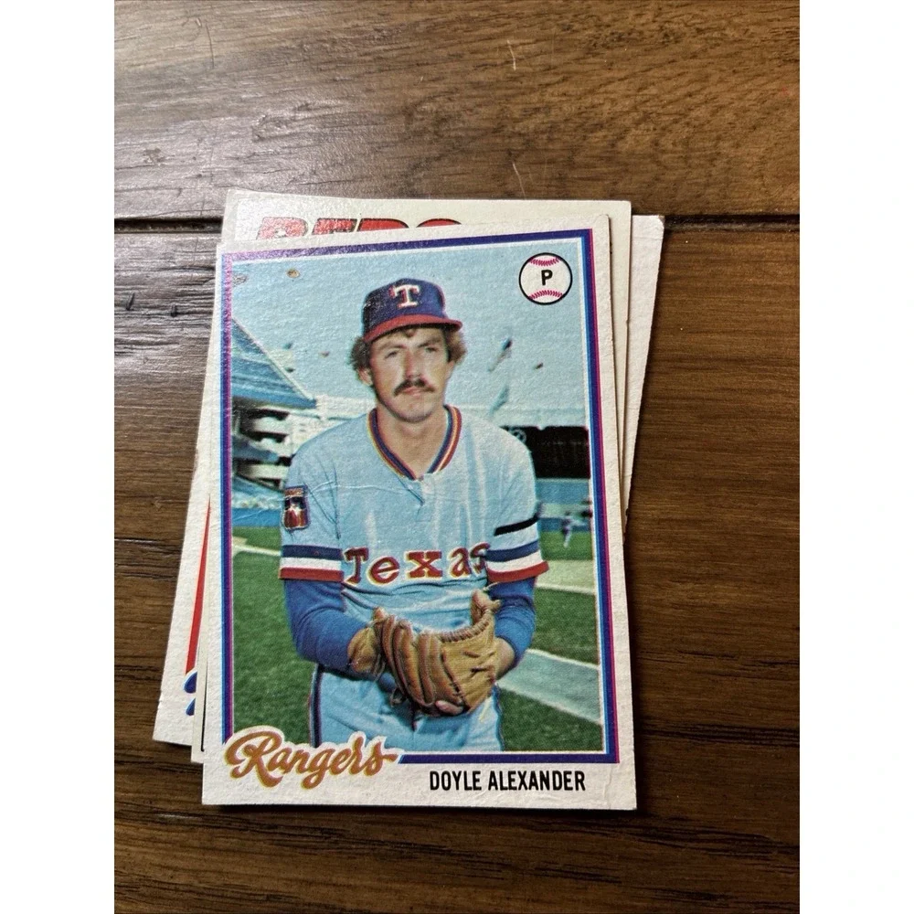 Topps Baseball 1977 -1980+ MLB Trading Cards 20 Card Lot Vintage Great Condition